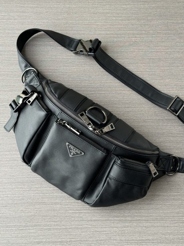 sy_no_8AECAB39A0F540EB3580FCDCFB3A1D2E_1 Large-Capacity Crossbody Chest Bag – Black