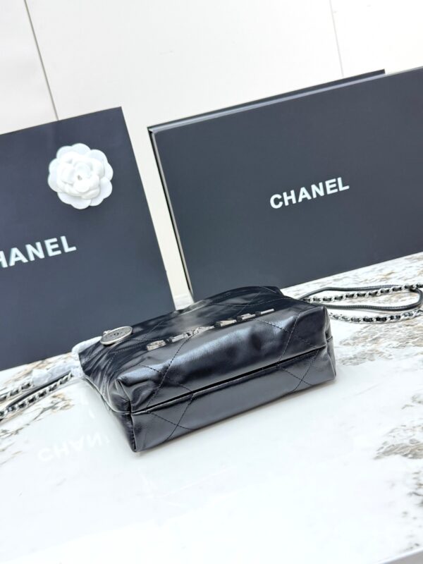 sy_no_8B08D0B843AC70C83387BDC55E33EBA1_3 Chanel 23A Mini 22 Bucket Bag – Glossy Calfskin Leather with Silver Hardware
