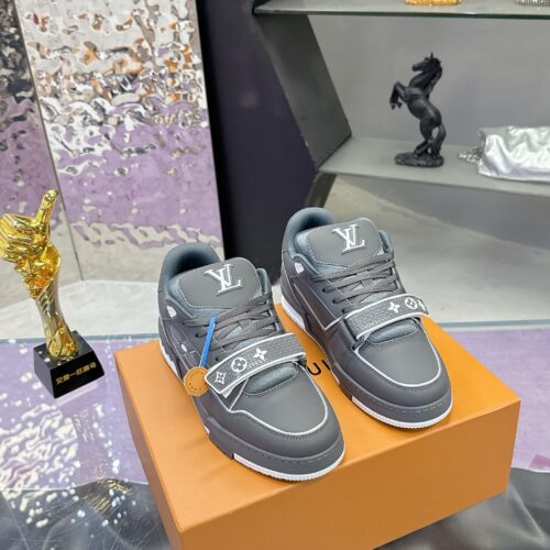 sy_no_8B43C66518A0BD4CDCFF6D63C883DBDE_0 Louis Vuitton LV Trainer Glacier Grey & Cement Grey Sneakers