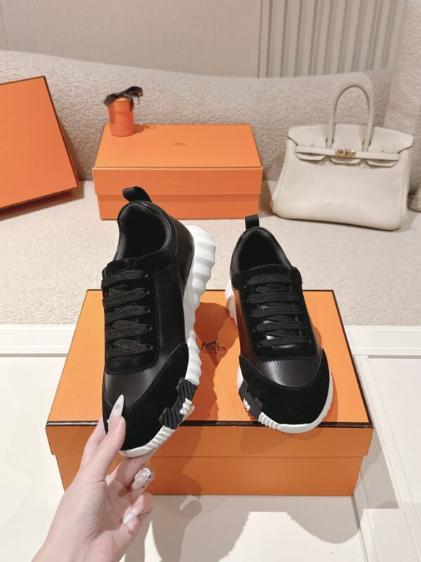 sy_no_8BCC96EFB0F87637E8985AE11A0DEBCC_3 Black Calf Leather & Suede Lightweight Sneakers