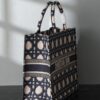 sy_no_8BD31FEABCF5DCAB4F6D9211FBEEF177_3 Blue Embroidered Large Book Tote Shopping Bag
