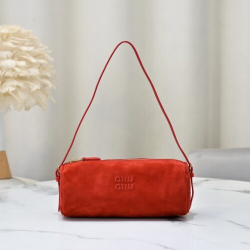 sy_no_8C463359AC110DDFFAE20C1506DBC403_0 Red Leather Cylindrical Underarm Shoulder Bag