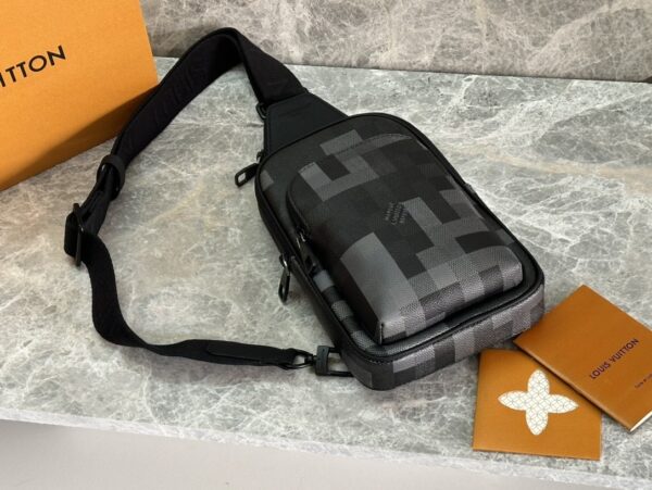 sy_no_8C729B278528CDD11658970328C83209_3 Sling Avenue XL Bag – Black Pixelated Damier