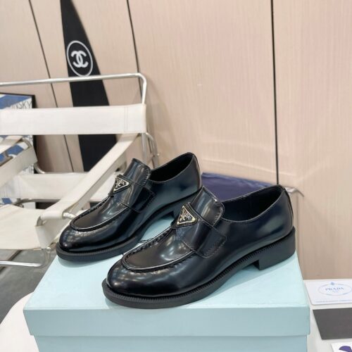 Black Glossy Leather Classic Flat Loafers