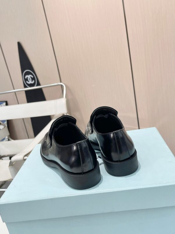 sy_no_8CC69B729E31E00840D71A5D6AD9EFBD_4 Black Glossy Leather Classic Flat Loafers