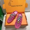 sy_no_8CE7D8C127570DD9E4F716017DFAC956_2 Louis Vuitton Pink Monogram Denim Flower Sneaker Mules