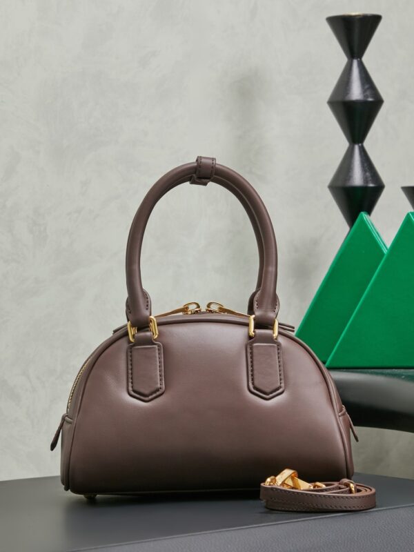 Miu Miu Women’s Arcadie Calfskin Bowling Bag – Vintage-Style Shell Bag (Suitable for Commuting; Shoulder, Crossbody, or Hand-Carry)