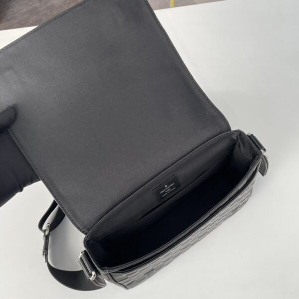 Louis Vuitton District PM Messenger Bag – Damier Infini Canvas