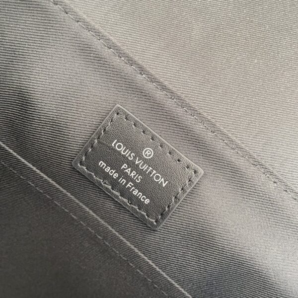 Louis Vuitton District PM Messenger Bag – Damier Infini Canvas
