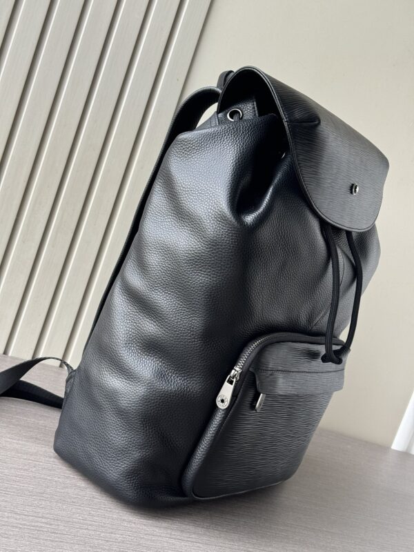 sy_no_8EF1DC9E34B12A42903CFB022831DA5B_4 Montblanc-Inspired Business Backpack – Black
