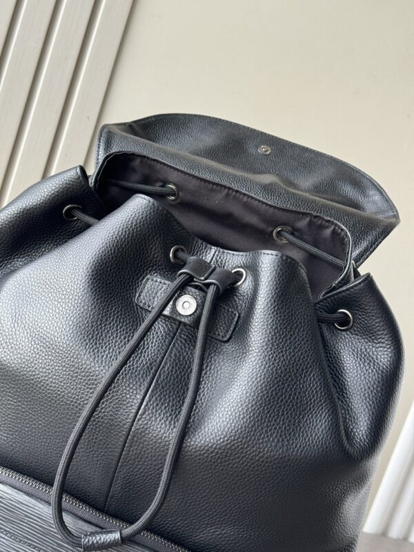 sy_no_8EF1DC9E34B12A42903CFB022831DA5B_7 Montblanc-Inspired Business Backpack – Black