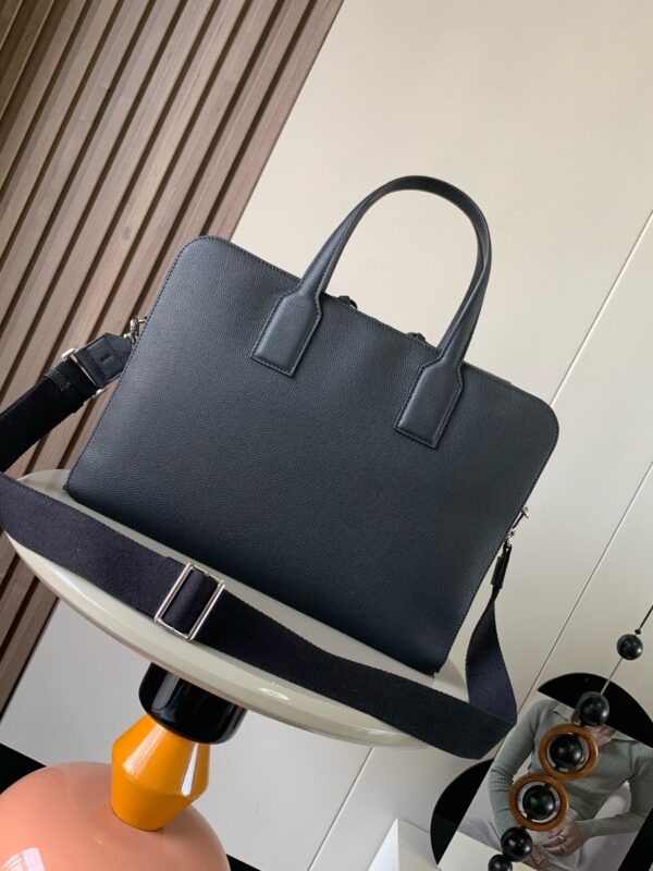 sy_no_900400CC793D0C8296C34F41956883B6_3 Goya Slim Leather Briefcase