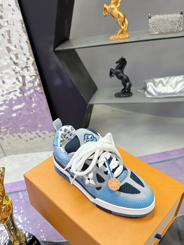 sy_no_905FF48D43903F33CB06BC6121A8EE4F_5 Louis Vuitton LV Skate Blue, Grey & Navy Retro Skate Sneakers
