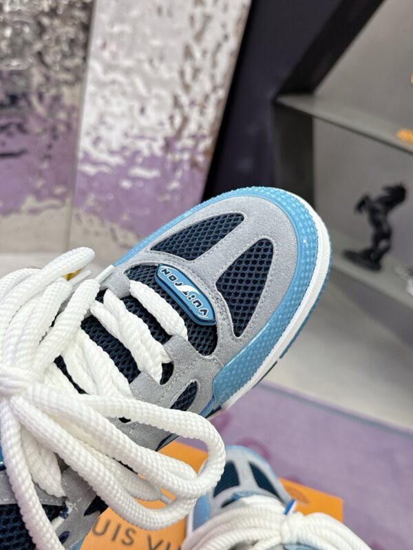 sy_no_905FF48D43903F33CB06BC6121A8EE4F_6 Louis Vuitton LV Skate Blue, Grey & Navy Retro Skate Sneakers