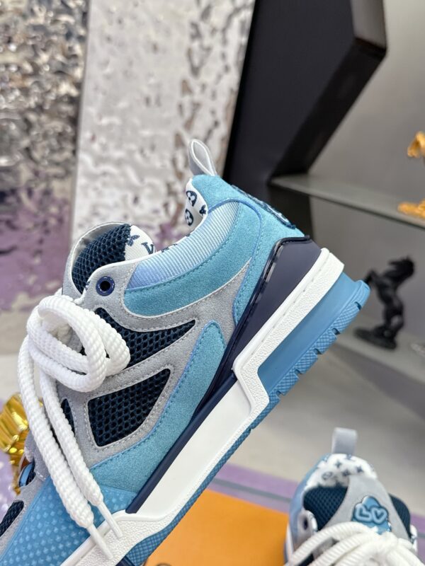 sy_no_905FF48D43903F33CB06BC6121A8EE4F_7 Louis Vuitton LV Skate Blue, Grey & Navy Retro Skate Sneakers