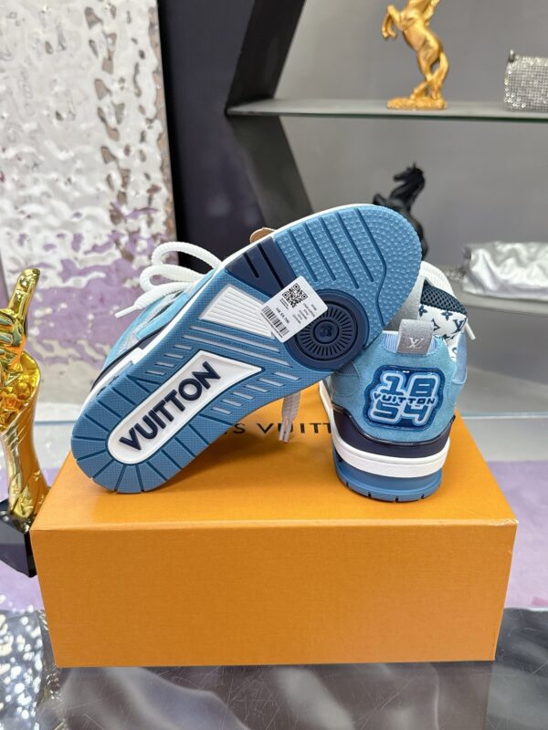 sy_no_905FF48D43903F33CB06BC6121A8EE4F_8 Louis Vuitton LV Skate Blue, Grey & Navy Retro Skate Sneakers