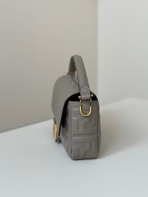 Fendi Baguette Handbag – Gray Lambskin