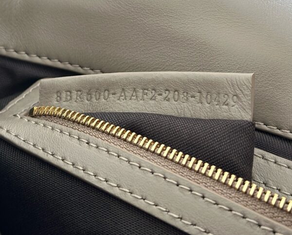 Fendi Baguette Handbag – Gray Lambskin