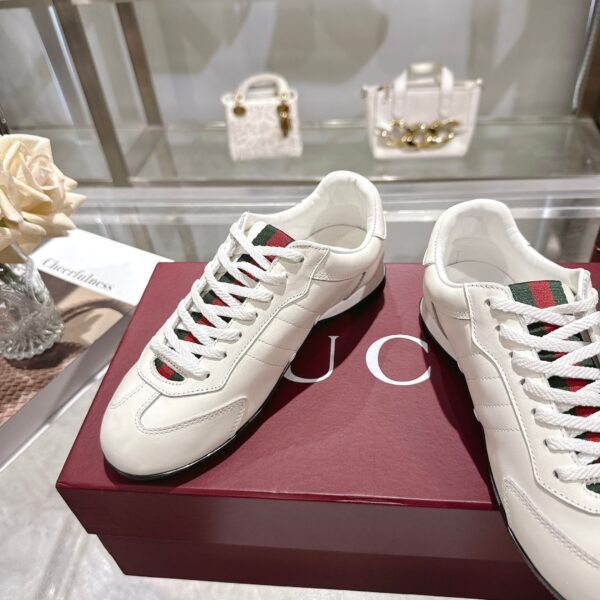 Gucci White Leather Low-Top Sneaker with Green/Red Web Tag