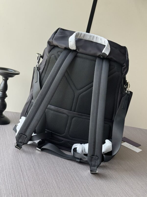 Parachute Nylon & Calfskin Backpack – Black