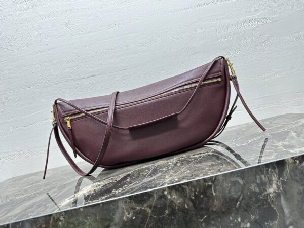 sy_no_912BC44C7654779A24188AFEB448CA9F_2 Celine Soft Triomphe Halfmoon Bag