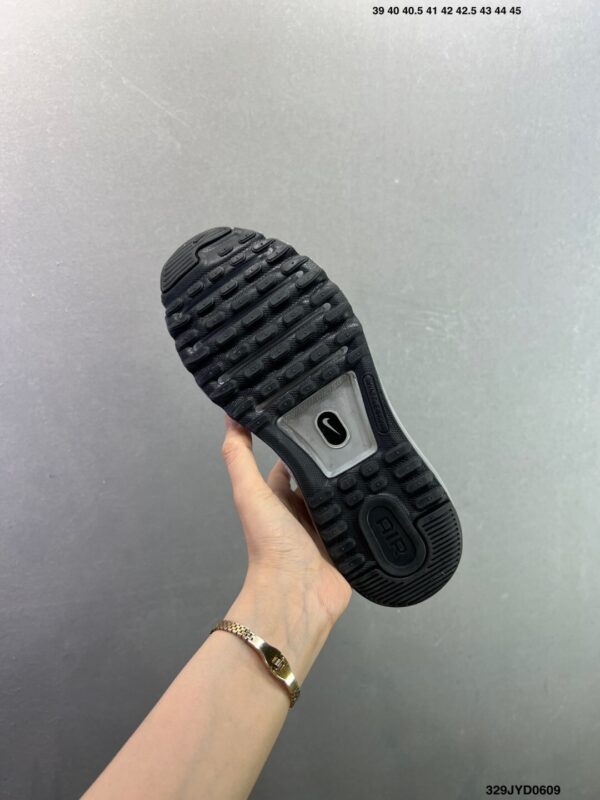sy_no_92AA428614A41F33309D3D3FD18511E3_6 Nike Air Max 2013 – Metallic Silver / Grey