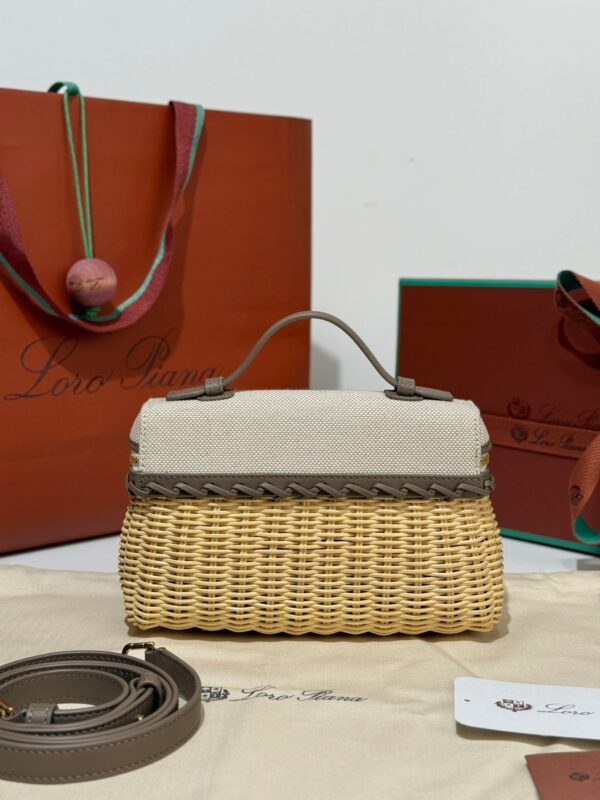 sy_no_9362CEF66931CAD54250EEA421041E28_3 Loro Piana Extra Pocket L19 – Woven Leather Bag