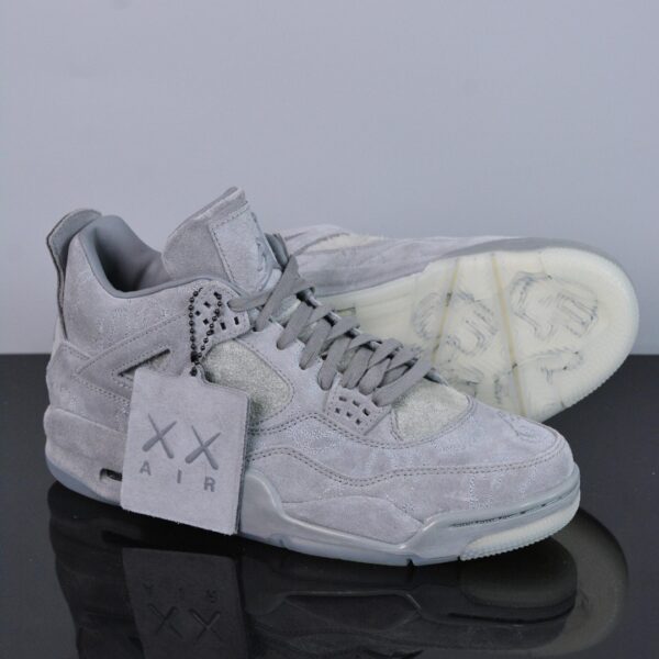 sy_no_96891113D89530EDBC76FA3EE6BD21CC_2 Cool Grey Suede Retro Basketball Sneakers