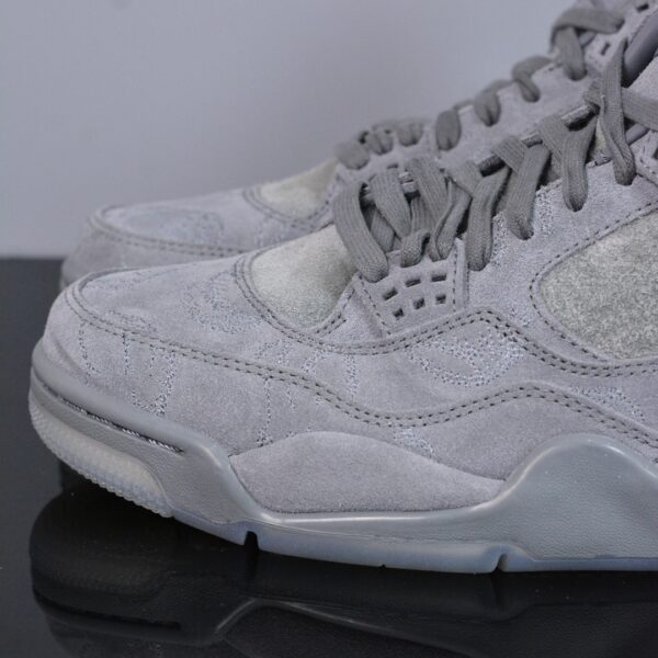sy_no_96891113D89530EDBC76FA3EE6BD21CC_5 Cool Grey Suede Retro Basketball Sneakers