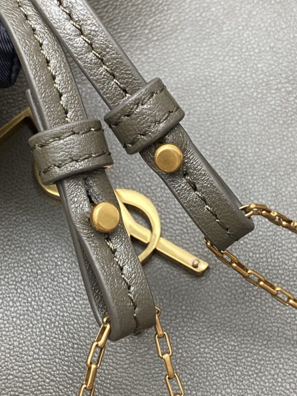 sy_no_9751F543FB0C1B6025A8802D7FDDD19E_6 YSL Cassandre Chain Bucket Bag – Green & Gold