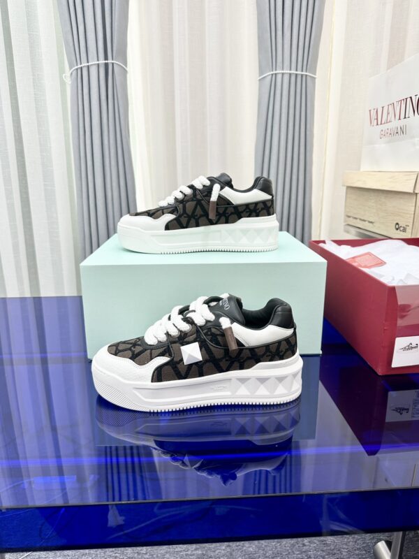 sy_no_98C93395971227C69184BF99B730F828_0 Valentino Garavani One Stud XL Brown VLogo Iconographe Platform Sneakers