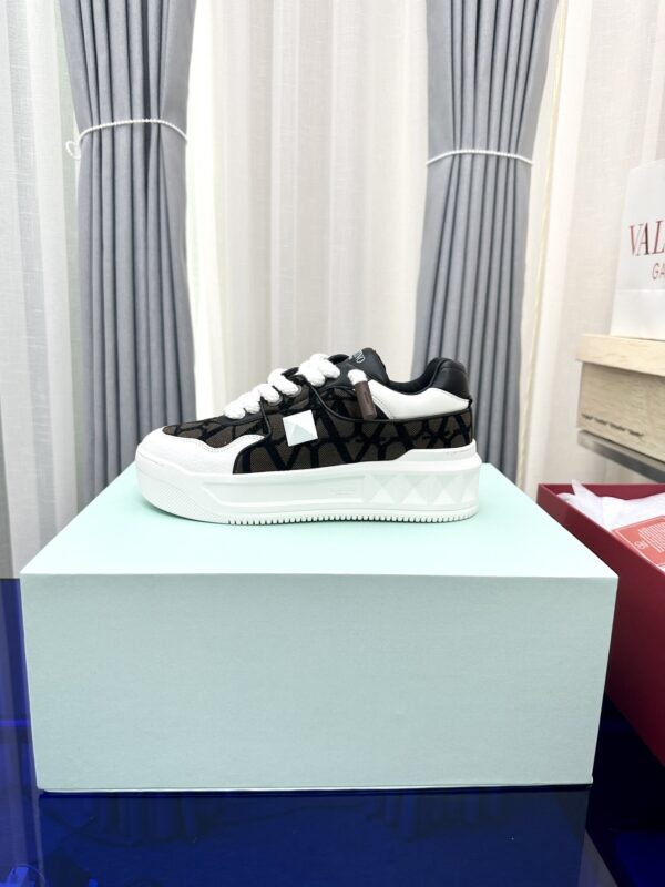 sy_no_98C93395971227C69184BF99B730F828_1 Valentino Garavani One Stud XL Brown VLogo Iconographe Platform Sneakers