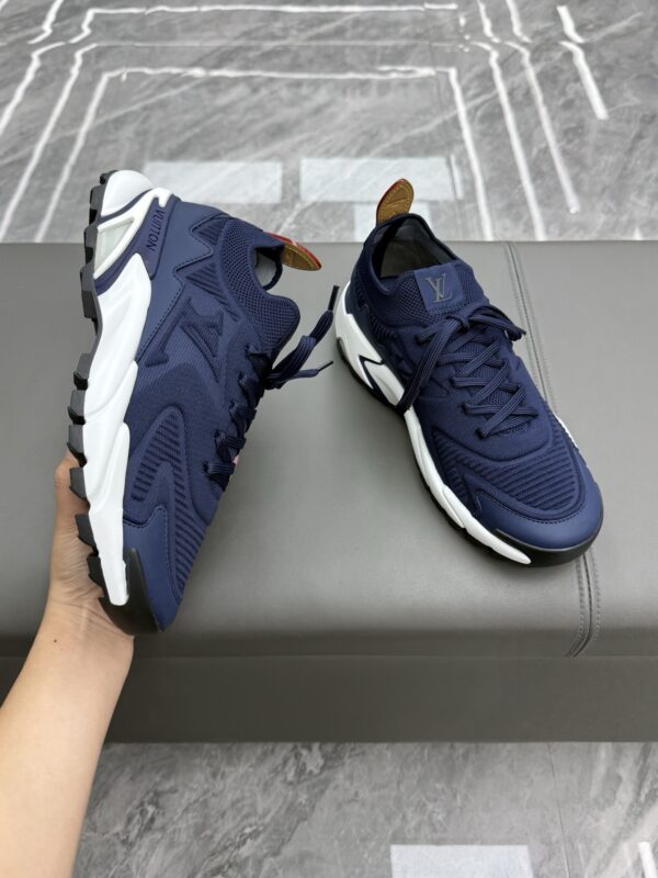 Louis Vuitton V.N.R Navy Blue Knit Runner Sneakers