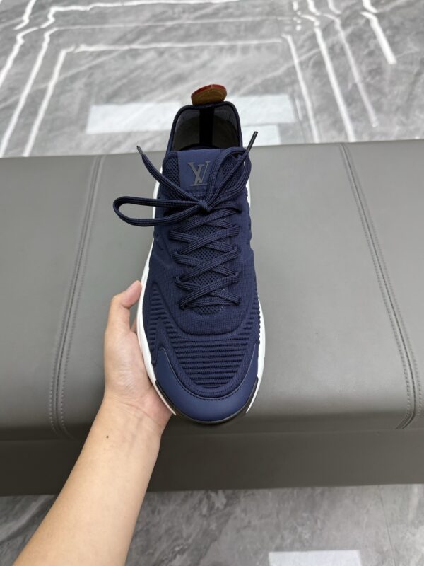 Louis Vuitton V.N.R Navy Blue Knit Runner Sneakers