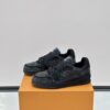 sy_no_992122BEE02EC7186BE4BE70665CED95_2 Black Crystal-Embellished Retro Low-Top Sneakers