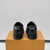 sy_no_992122BEE02EC7186BE4BE70665CED95_6 Black Crystal-Embellished Retro Low-Top Sneakers