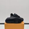 sy_no_992122BEE02EC7186BE4BE70665CED95_8 Black Crystal-Embellished Retro Low-Top Sneakers