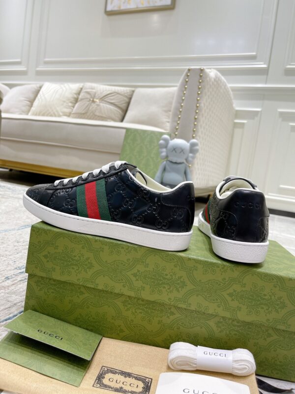 sy_no_99A936E71EA7CB62804C3B92AD336B8B_4 Gucci Ace Black GG Embossed Leather Sneakers
