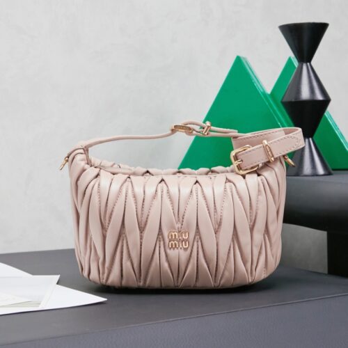 sy_no_9ABD1EA7826F04813C421B752695F3C7_0 Pink Matelassé Wander Mini Handbag