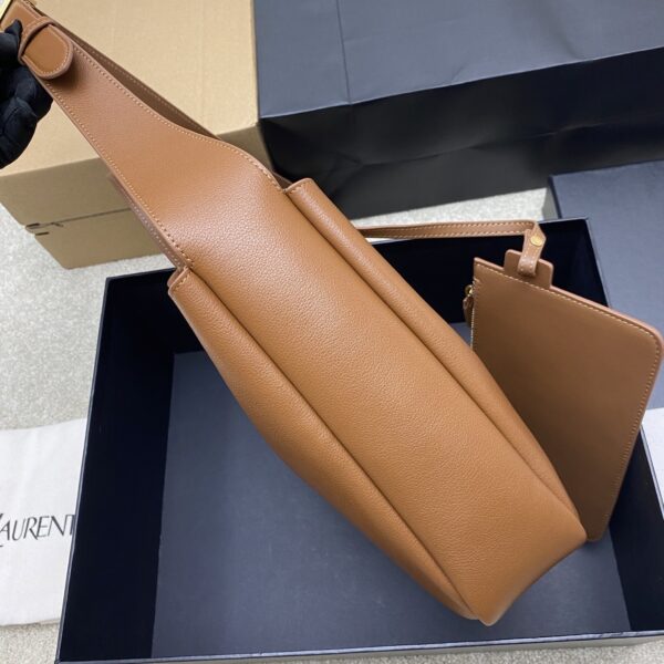 sy_no_9AEED613939DCCEE55397297D46C65FA_2 YSL Small Hobo Crossbody Bag – Brown & Gold