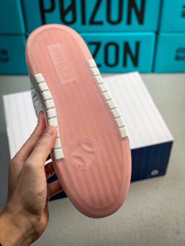 sy_no_9BD08E695416738B5A830E800427E38F_5 Pink & White Monogram Chunky Low-Top Sneakers