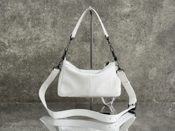 sy_no_9BF6EAFAF25E000C65B1785B271651B8_1 BALENCIAGA*LE CITY Moto