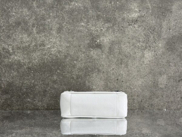 sy_no_9BF6EAFAF25E000C65B1785B271651B8_3 BALENCIAGA*LE CITY Moto