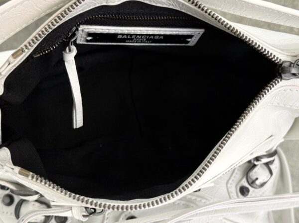 sy_no_9BF6EAFAF25E000C65B1785B271651B8_6 BALENCIAGA*LE CITY Moto