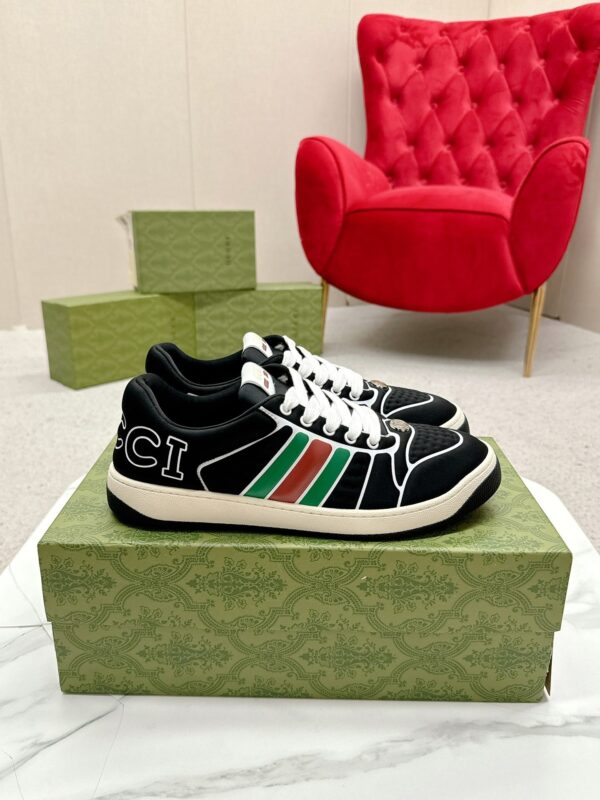 Gucci Screener Graphic Print Black Sneaker – Black / Green & Red