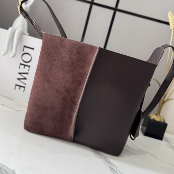 sy_no_9D1C7E24E67BE118EF8B41416EE12ED6_2 Loewe Bilbao Medium Bucket Bag – Suede & Smooth Calfskin Leather