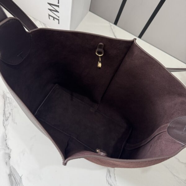 sy_no_9D1C7E24E67BE118EF8B41416EE12ED6_7 Loewe Bilbao Medium Bucket Bag – Suede & Smooth Calfskin Leather