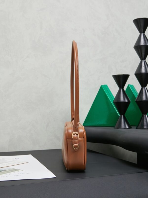 sy_no_9E514FA7F5D24955E13D852E01FFCC98_2 Brown Smooth Leather Rectangular Underarm Camera Bag