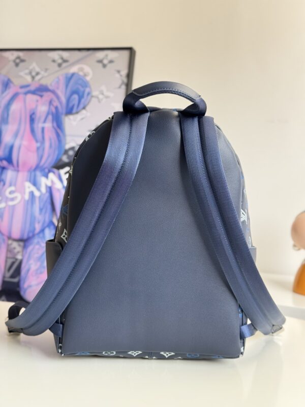 sy_no_9F1028D7987AA6CC5AB0B62467EBA375_2 Louis Vuitton Discovery PM Backpack – Monogram Shadow Leather