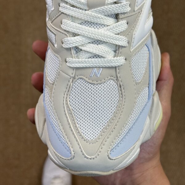 sy_no_9F7019441CBAFD4CE28E3523AABDFD76_6 Ice Blue & Cream 9060 Retro Sneakers